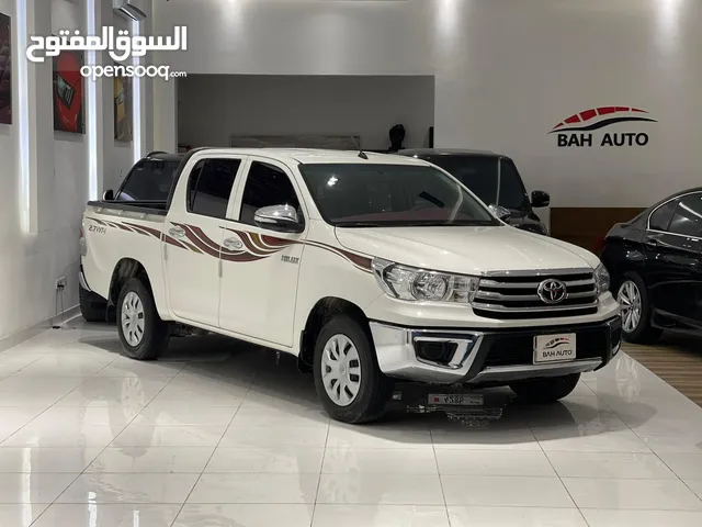 Toyota Hilux 2017 in Central Governorate