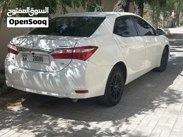 2014 تويوتا كورولا SE