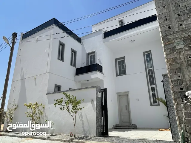 فيلا دورين وملحق عين زاره امام شيل الجبو قرب الرائيسي عودة الحياه