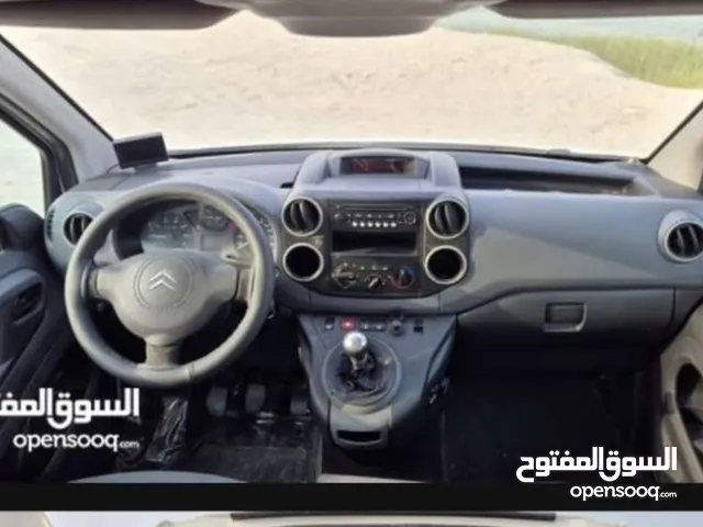 Citroen van 2011 passing 08/2026 original conditions fully automatic door and lock