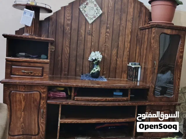 خزانة بيرو وطاولة تلفزيون /وحدة ديكور خشب