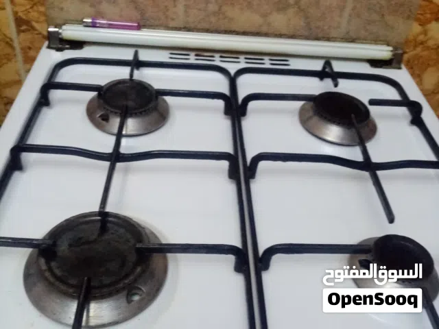 غاز مطبخ بحاله جيده مع فرن عربي