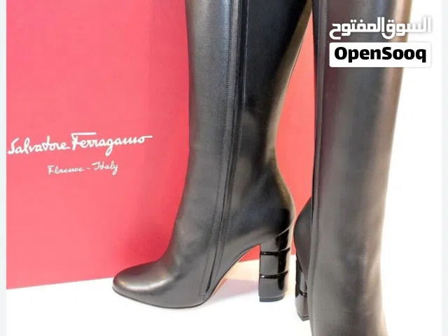 Salvatore Ferragamo Leon C. Nero calf boots.