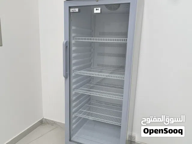 ثلاجه تبريد باب زجاج جديده
