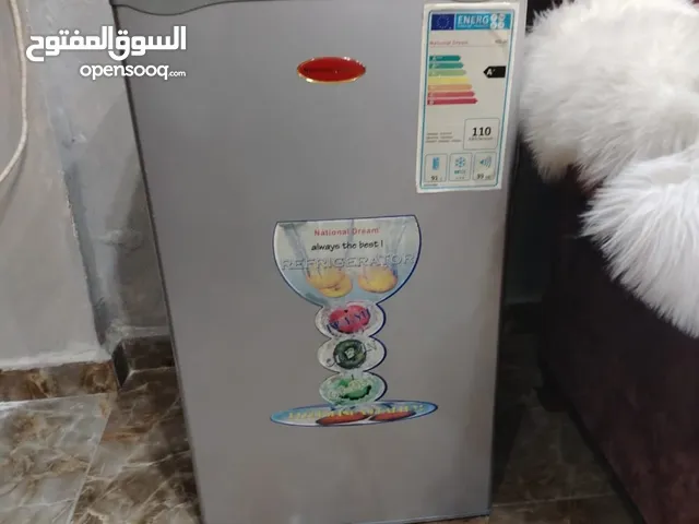ثلاجة مكتب ناشونال ديلوكس بحاله الوكاله شبه جديد ما بتفرق عن الجديد اي شيء