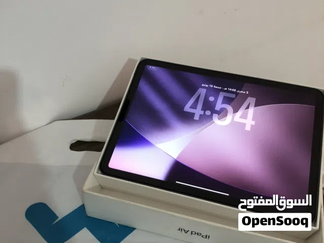 Apple iPad Air 5 128 GB in Tripoli