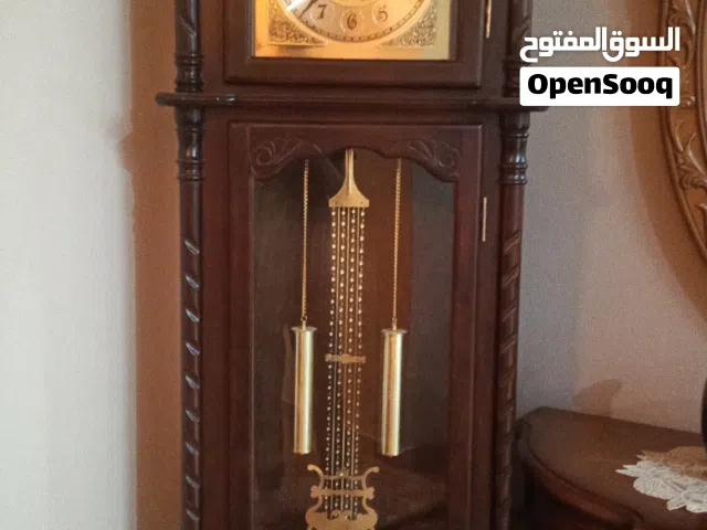 ساعه كبيره. اتات