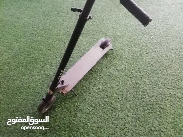 سكوتر كهربائي نظيف