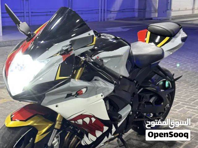 GSX-R 750 – Unique Shark Paint – Like New