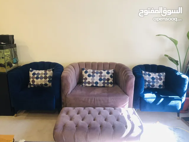 طقم جلوس (كنب) انتريه بحالة ممتازة للبيع