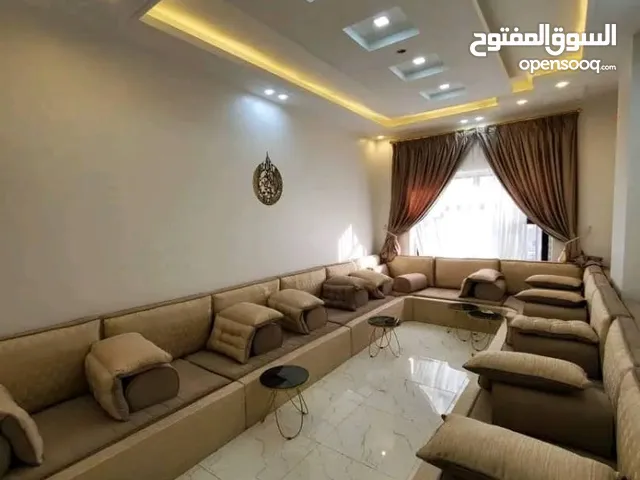 66 m2 4 Bedrooms Apartments for Rent in Sana'a Bayt Baws