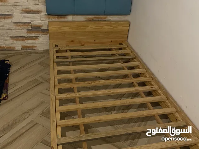 سرير خشب سوّيد مع روسيه منجده عدد 2