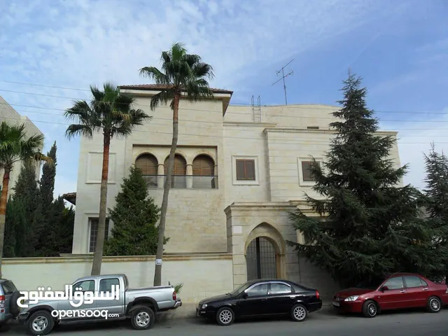 Unfurnished Villa in Amman Um Uthaiena