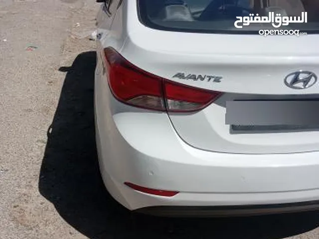 هيونداي افانتي 2016