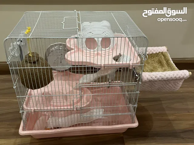 قفص متكامل مع جميل المعلات كالجديد