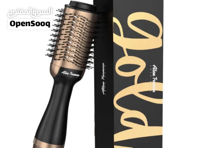 Alan truman blow brush and styling tool with a free hair straightener