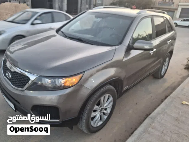 Used Kia Sorento in Tripoli