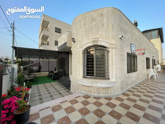 335m2 3 Bedrooms Townhouse for Sale in Amman Al Bnayyat