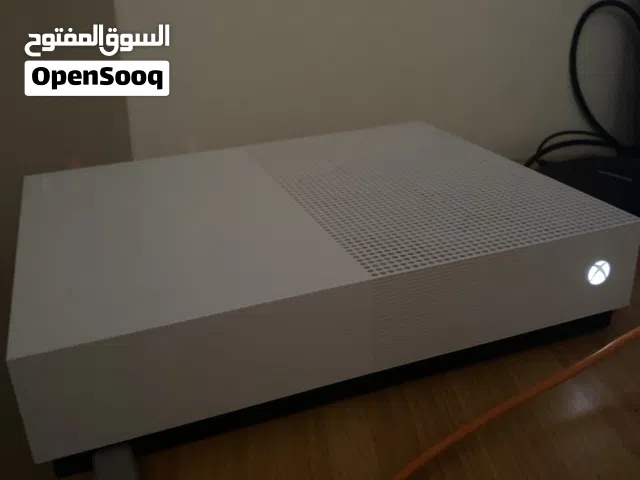 Xbox One S Xbox for sale in Al Dakhiliya