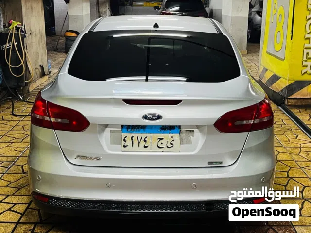 2017 فورد فوكس Titanium