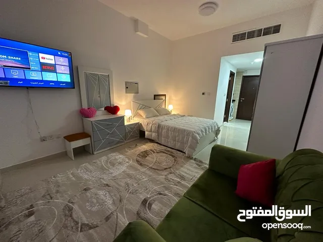 G1  استديو مفروش حديثا للايجار الشهري شامل جميع الفواتير والانترنت