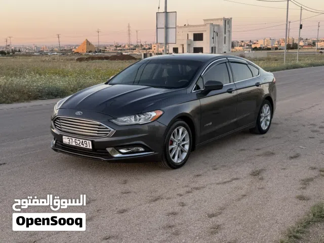 2017 فورد فيوجن Titanium