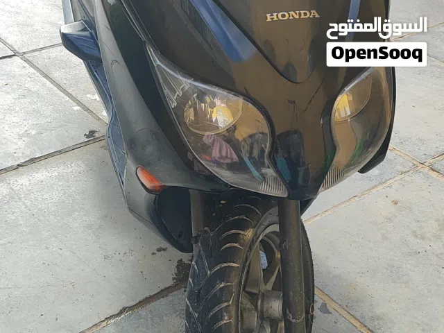 2008 هوندا Forza