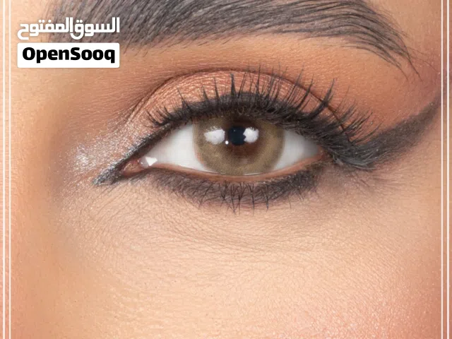 عدسات طبية وتجميلية ملونة