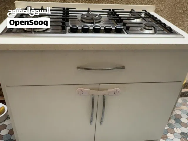 طباخ بلتن نوع DLS خمس عيون مع كاونتر اربع بيبان ومجر كبير وسطح كوارتز