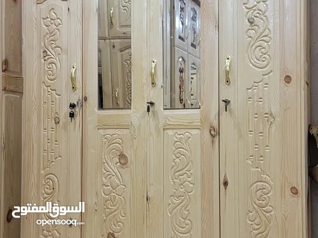 دولاب خشب سويدي رقم واحد