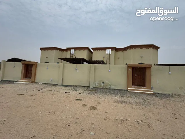 100 m2 2 Bedrooms Apartments for Rent in Al Sharqiya Ja'alan Bani Bu Ali