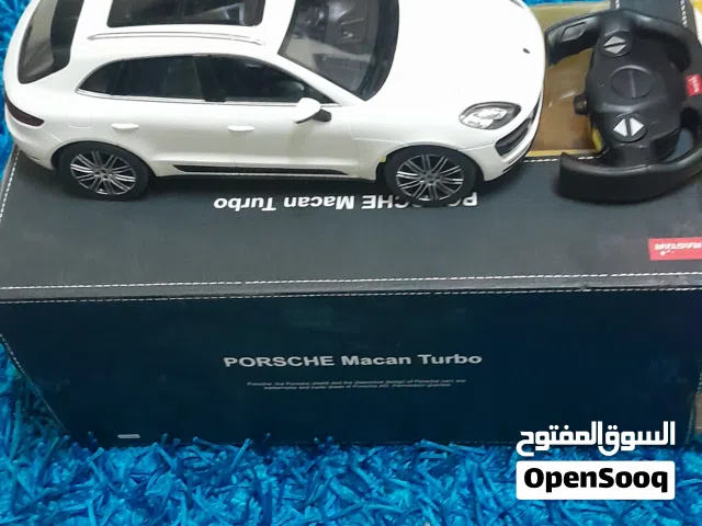 سياره بيرموت بورش استخدام بسيط فيها ضواو مع المشي اشي فاخر