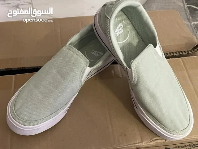Green Sport Shoes in Tripoli