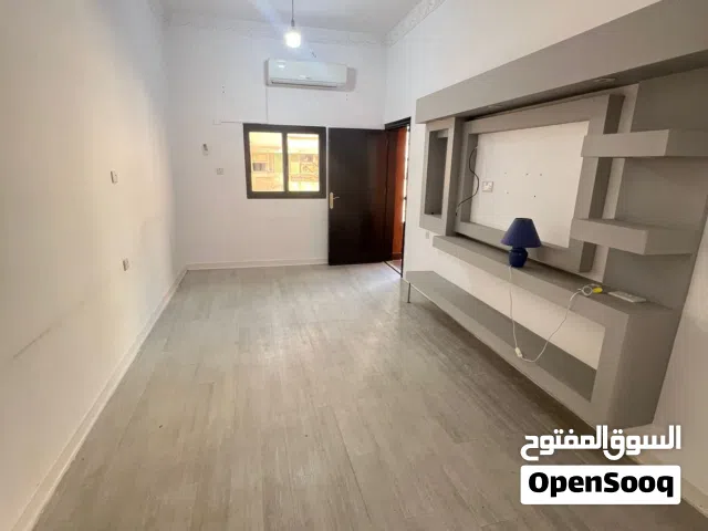 80 m2 2 Bedrooms Apartments for Rent in Hawally Hawally