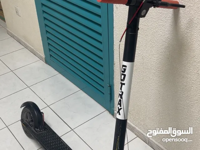 2 scooters for sell for only 750