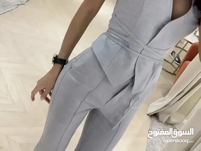 أطقم جديدة للبيع بتغليفها الأصلي