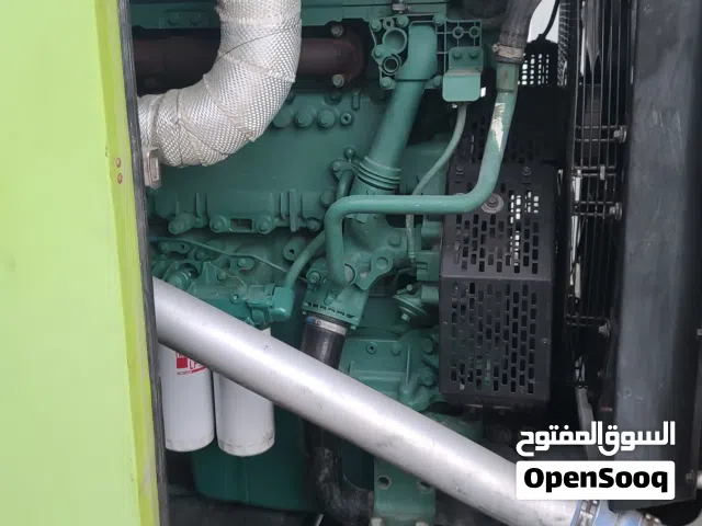 للبيع مولد كهرباء فلفو 400كيفي 320كيلو صافي شبه جديد