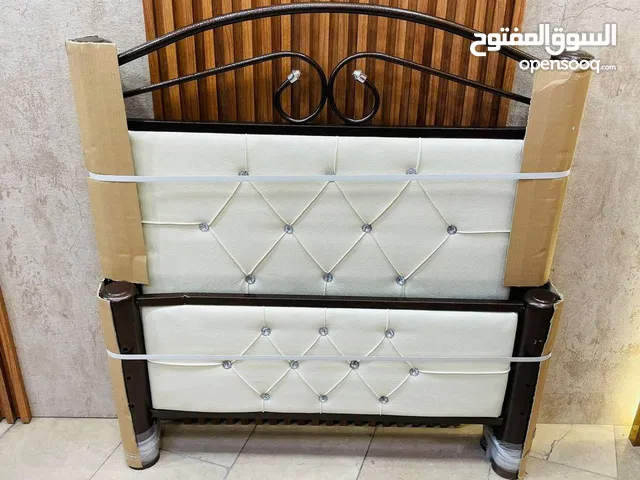 جربايه ام نفر سرير نفر حديد يتحممل اوزان