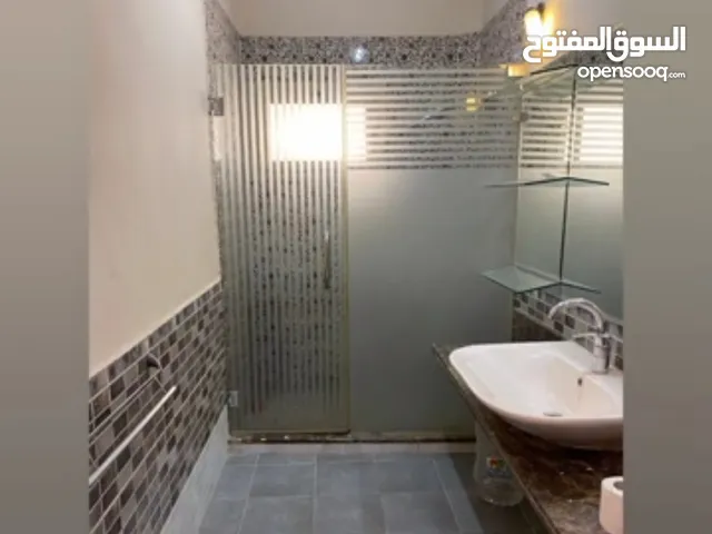 شقة دوبلكس للبيع بمدينة نصر بشارع متفرع من شارع الطيران