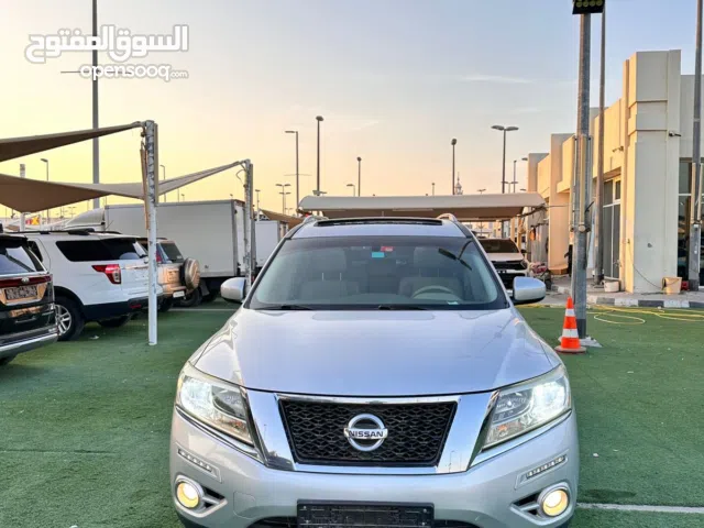 NISSAN PATHFINDER SV MODEL 2013 PETROL CLEAN TITLE FULL OPTION AMERICAN SPEACE