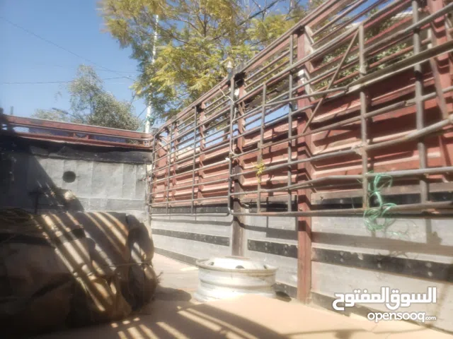 بودي طول5مترو80 سنتي المنيوم خمسة ابواب معاء الشبك ازرق حديد وشبك ثاني طباقي للبفك معاءالطربال للبيع