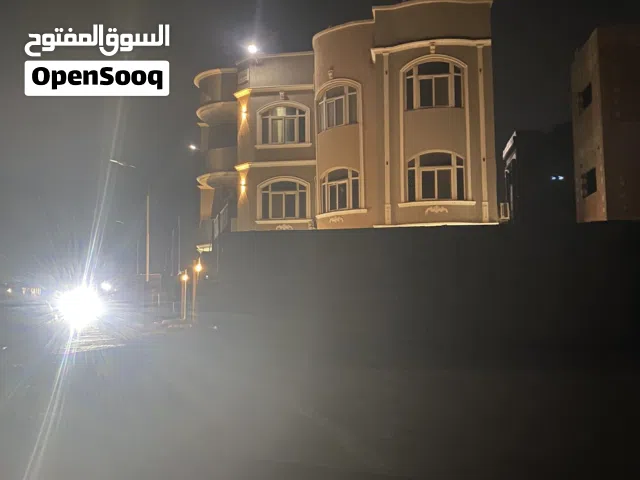 فلة للإيجار – عدن / خور مكسر