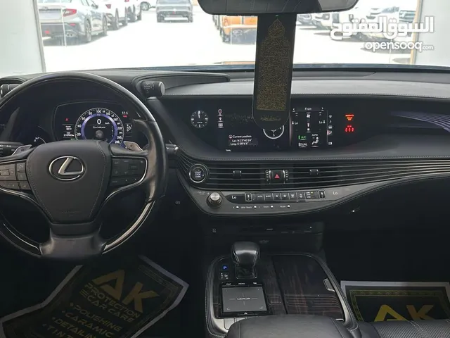 Lexus LS 2019 in Muscat
