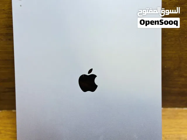 iPad Air M2 13 inch 128 GB battery health 97% one month shop warranty.