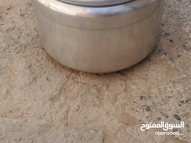 كاتم ظغط السيف 45لتر مستخدم نضيف وارد السعوديه ولا يوجد فيه اي عيب ولا اي خدش كرت الكاتم تطبخ3ذبايح