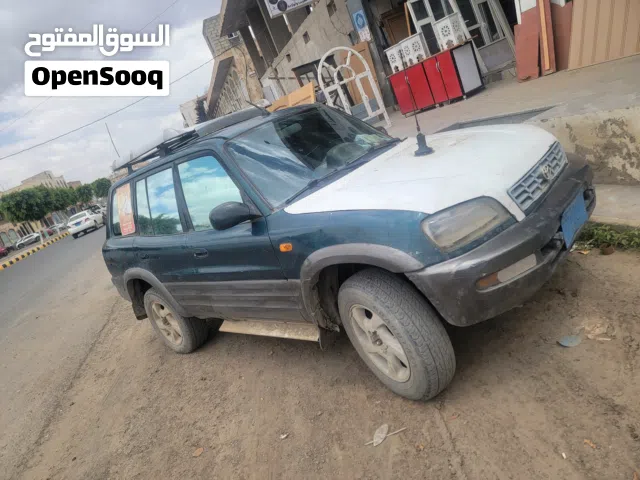 2000 Toyota RAV 4 XLE