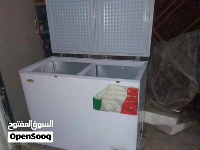ثلاجة فريزر رويال وكالة نظيف جدا وسعر عرطة