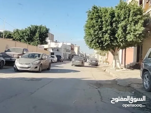 عقار تجاري سكني