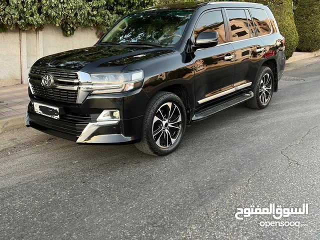 Used Toyota Land Cruiser in Amman