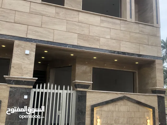 200m2 4 Bedrooms Townhouse for Sale in Baghdad Adamiyah